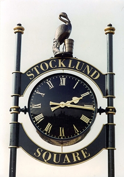 Double Post Pillar Clock