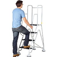 GS Approved Easy Glide Mobile Safety Steps - Certified to EN131