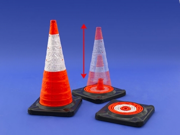 Collapsible traffic cone