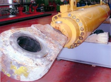 Installation of hydraulic components 