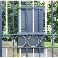 DAD Decayeux Gate and Railing Post Box