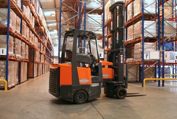 Aisle-Master Articulated Electric Forklift