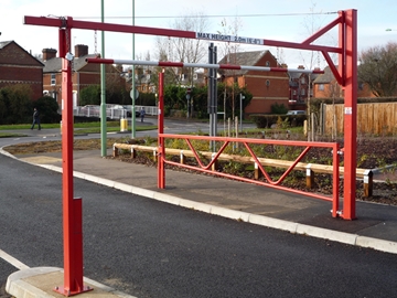 AUTOPA Swing Height Restrictor with Swing Gate