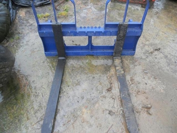 PALLET FORKS with Euro 8 Hooks