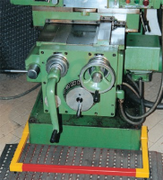 safety devices for turning machines PED