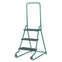 Fort Tilt & Pull Steps with Phenolic Treads