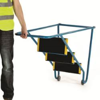 Fort Tilt & Pull Steps with Anti-Slip Treads
