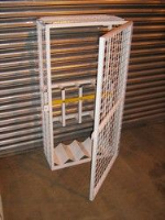 Cylinder Rack with Intregal Cage
