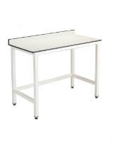 Trespa Toplab Table With Upstand (No Undershelf)